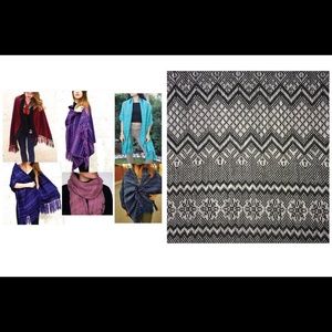 Black and white Shawl/Pashmina/Scarve